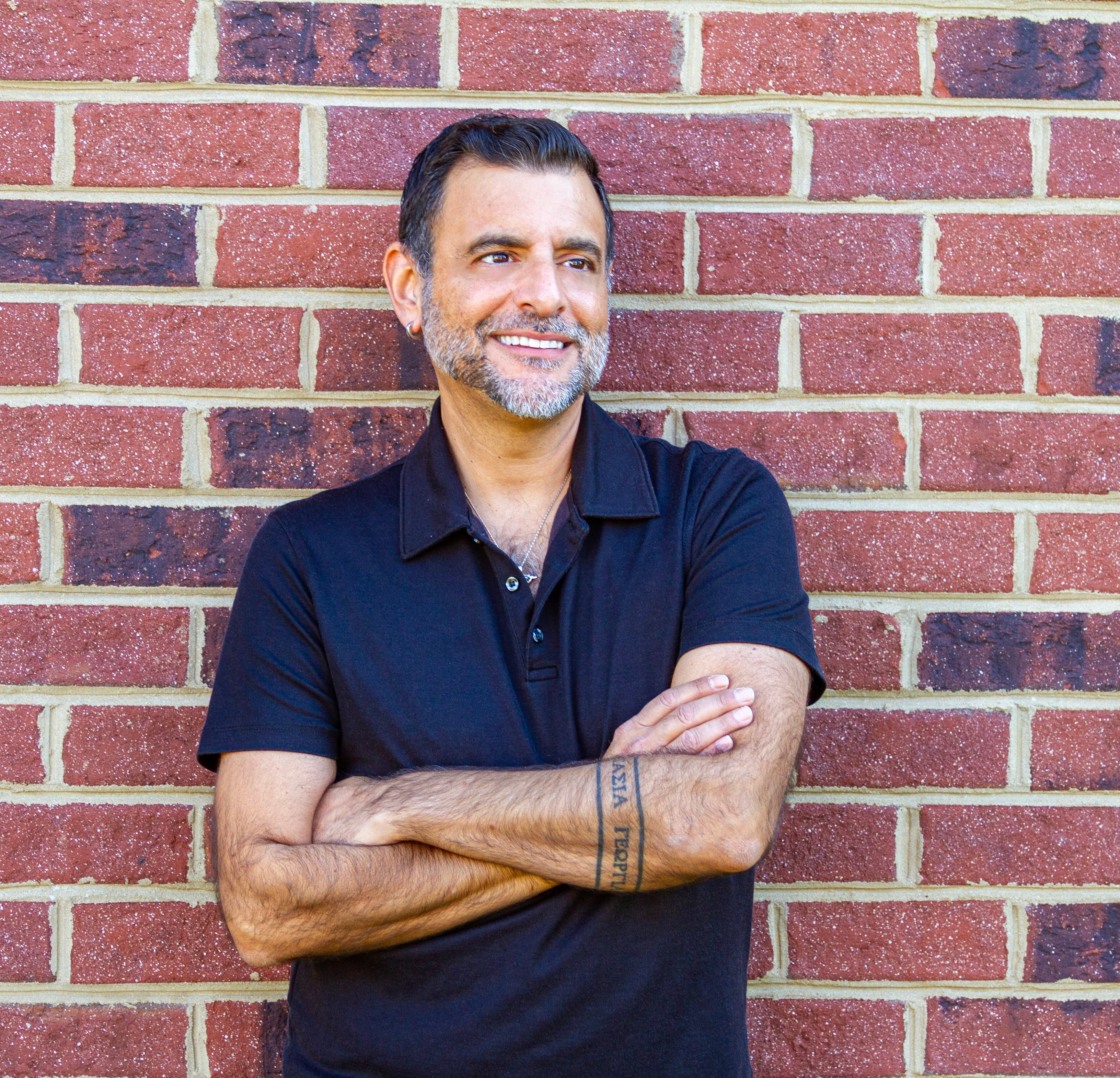 Author Photo of Andreas Vellios